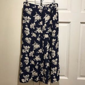 GAP navy blue button down midi skirt size 8.